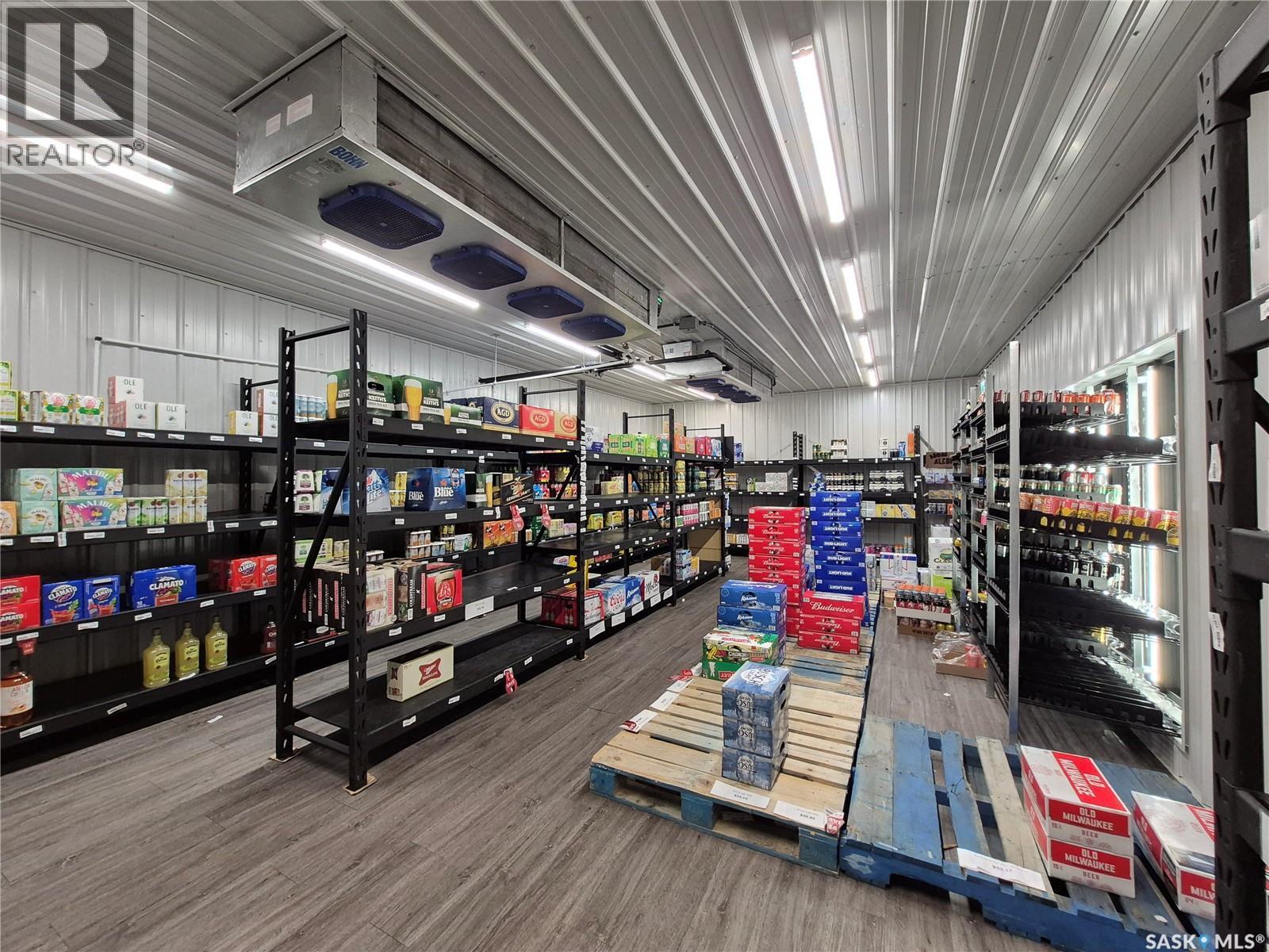 Shaunavon Liquor Store, Shaunavon, Saskatchewan  S0N 2M0 - Photo 17 - SK023990