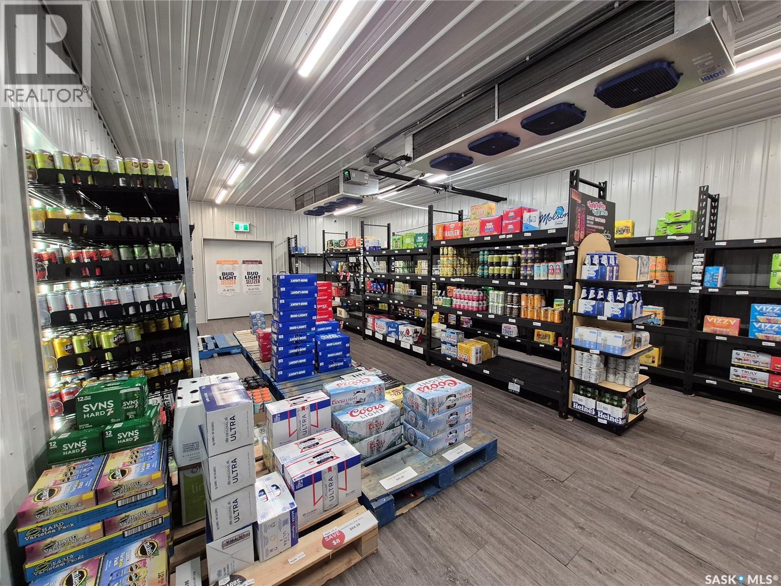 Shaunavon Liquor Store, Shaunavon, Saskatchewan  S0N 2M0 - Photo 18 - SK023990