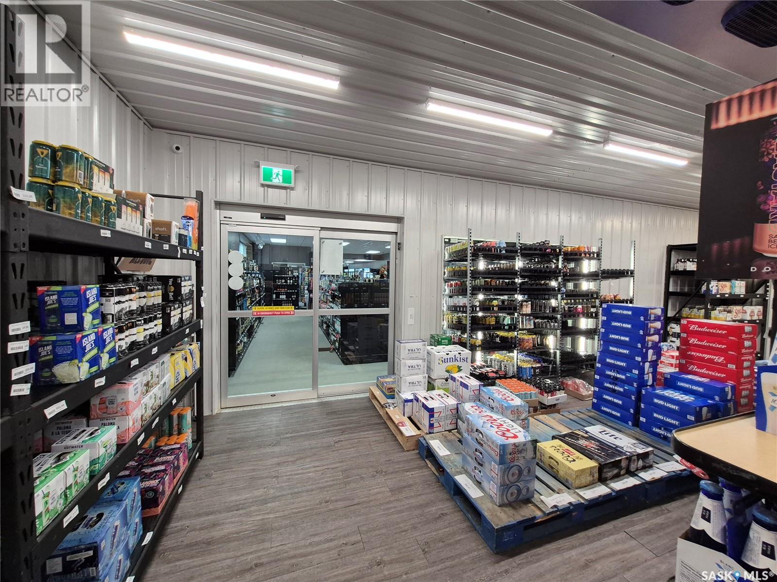 Shaunavon Liquor Store, Shaunavon, Saskatchewan  S0N 2M0 - Photo 19 - SK023990