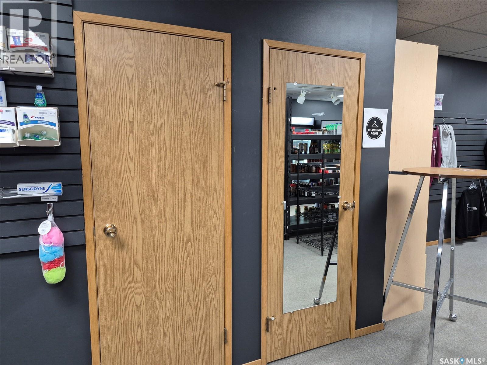 Shaunavon Liquor Store, Shaunavon, Saskatchewan  S0N 2M0 - Photo 23 - SK023990