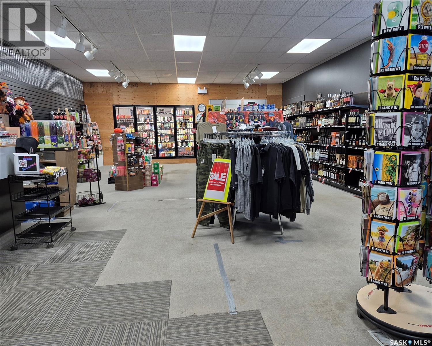 Shaunavon Liquor Store, Shaunavon, Saskatchewan  S0N 2M0 - Photo 3 - SK023990