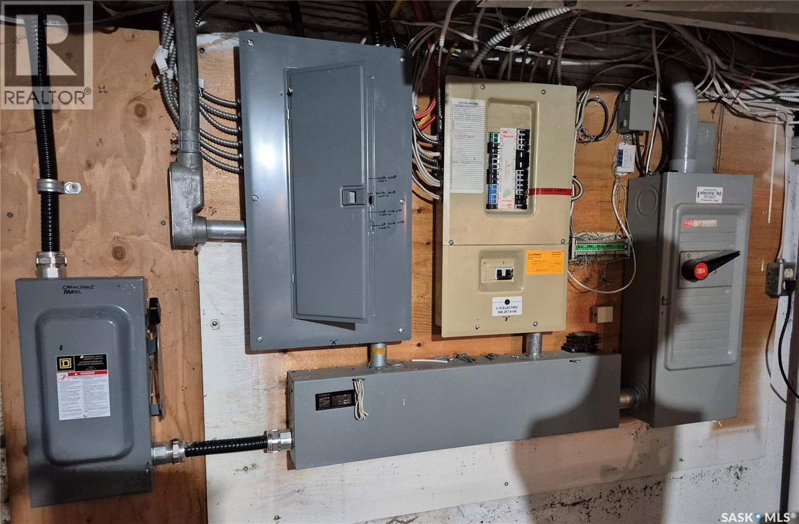 Shaunavon Liquor Store, Shaunavon, Saskatchewan  S0N 2M0 - Photo 37 - SK023990