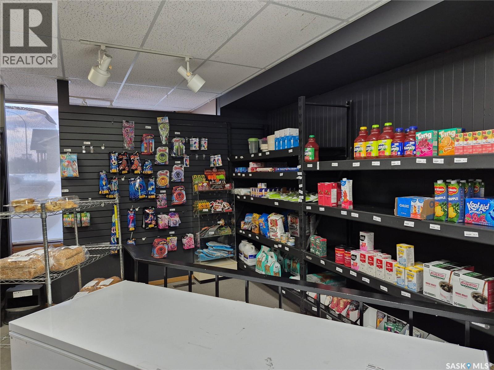 Shaunavon Liquor Store, Shaunavon, Saskatchewan  S0N 2M0 - Photo 5 - SK023990