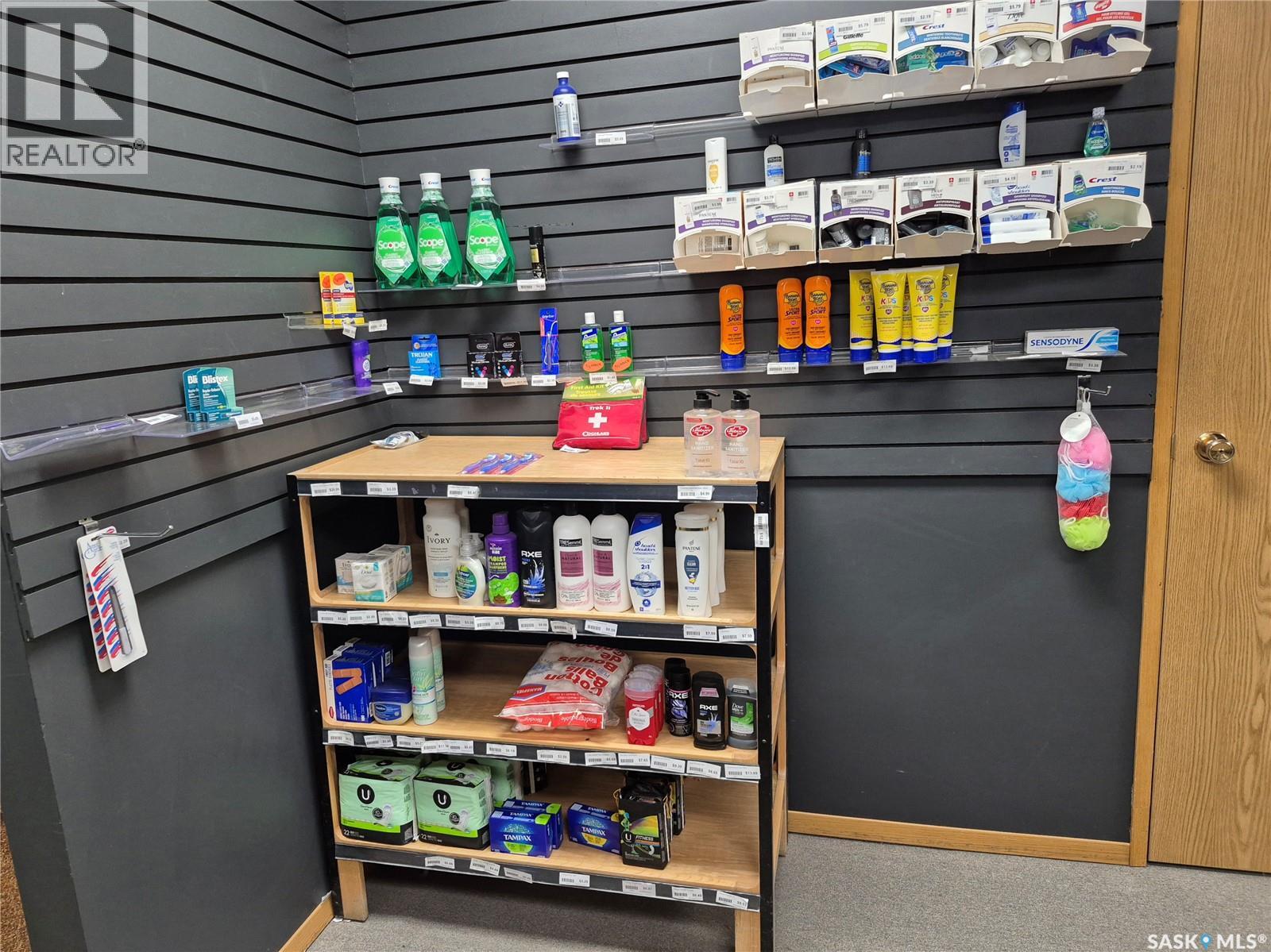 Shaunavon Liquor Store, Shaunavon, Saskatchewan  S0N 2M0 - Photo 9 - SK023990
