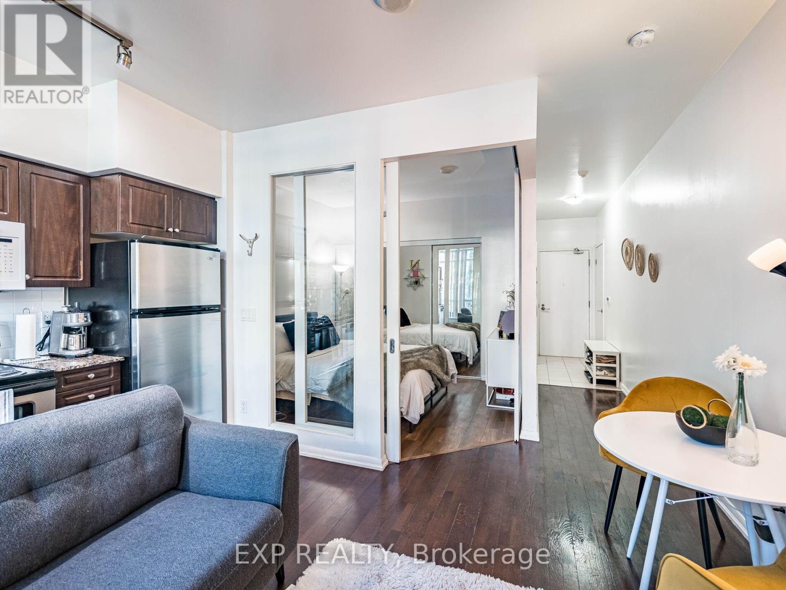 167 - 209 Fort York Boulevard, Toronto, Ontario  M5V 4A1 - Photo 10 - C12541572