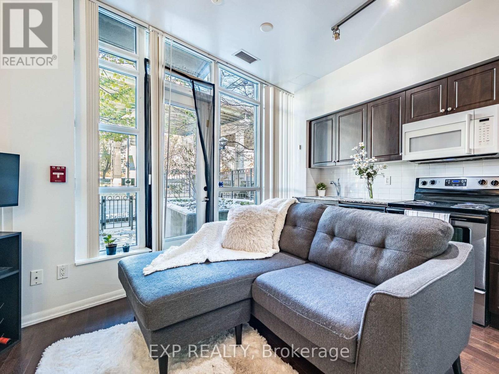 167 - 209 Fort York Boulevard, Toronto, Ontario  M5V 4A1 - Photo 11 - C12541572