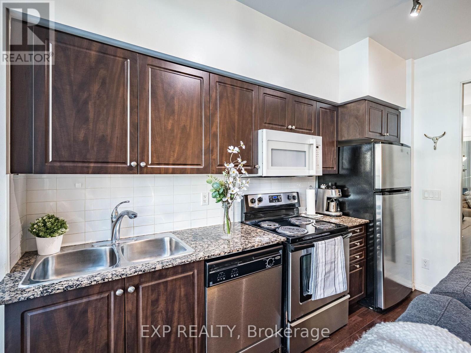 167 - 209 Fort York Boulevard, Toronto, Ontario  M5V 4A1 - Photo 12 - C12541572