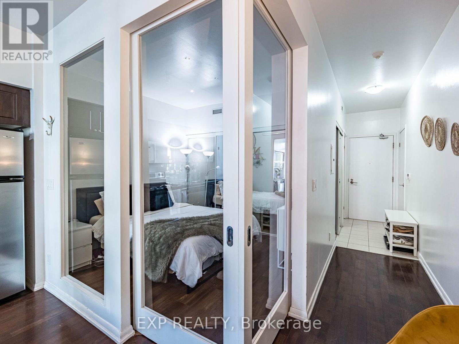 167 - 209 Fort York Boulevard, Toronto, Ontario  M5V 4A1 - Photo 14 - C12541572