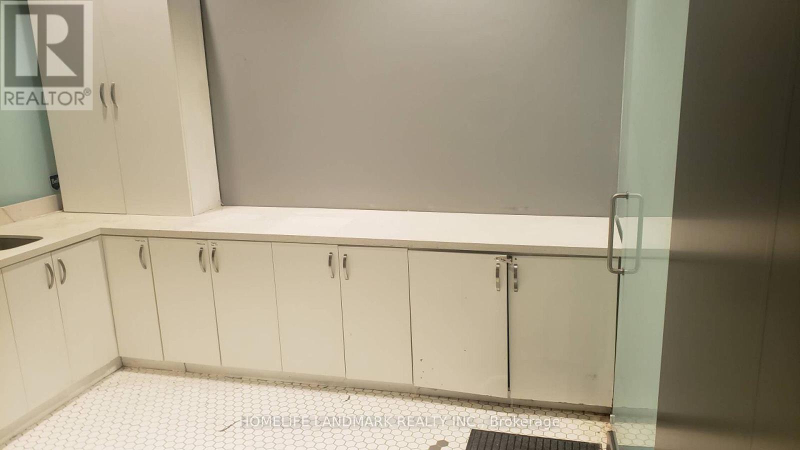 163 - 4750 Yonge Street, Toronto, Ontario  M2N 5M6 - Photo 9 - C12541586