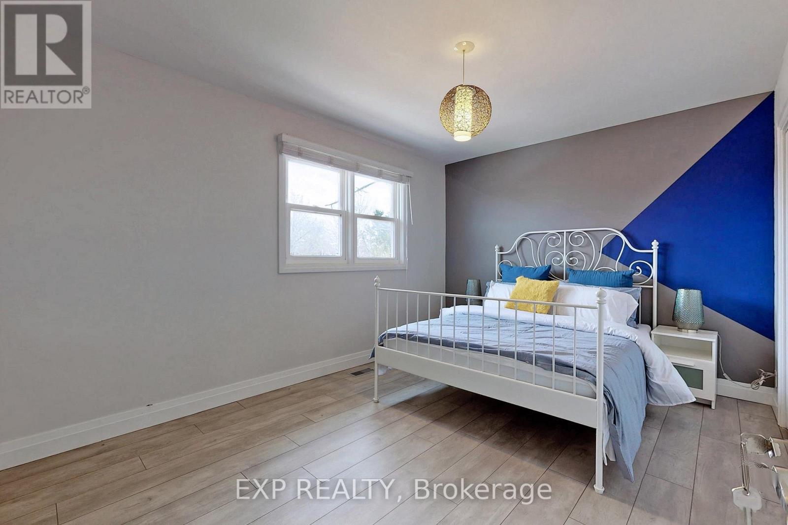 9 Silverview Drive, Toronto, Ontario  M2M 2B2 - Photo 19 - C12541608