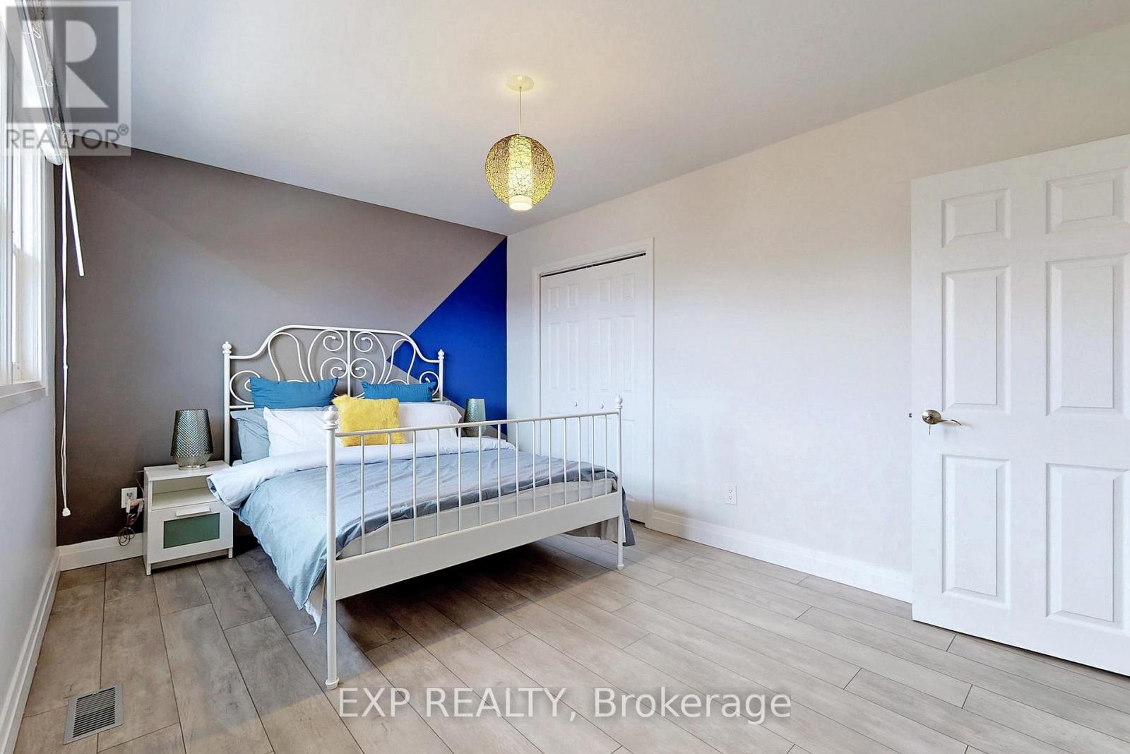 9 Silverview Drive, Toronto, Ontario  M2M 2B2 - Photo 21 - C12541608