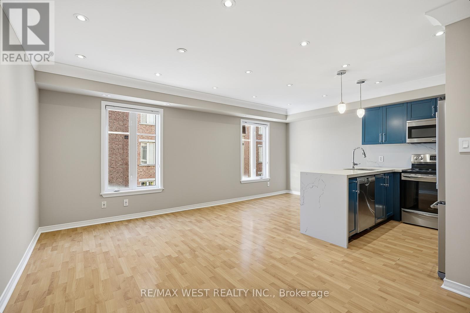 904 - 50 Western Battery Road, Toronto, Ontario  M6K 3P1 - Photo 4 - C12541628