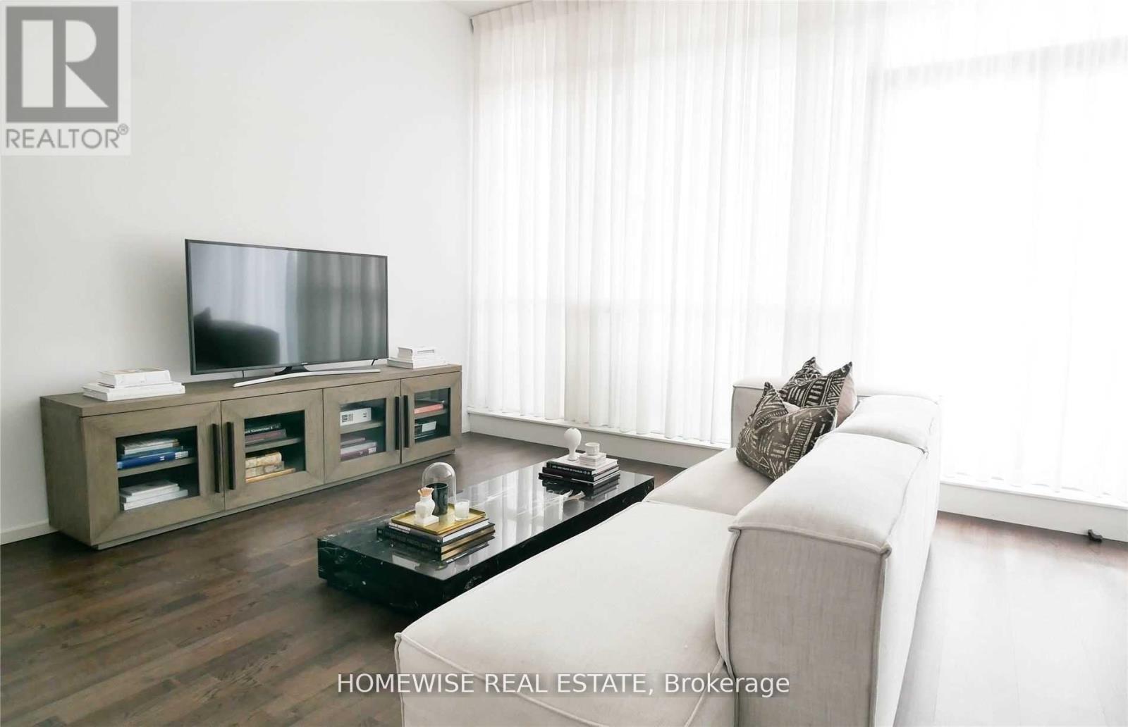 3501 - 8 Charlotte Street, Toronto, Ontario M5V 0K4 - Photo 2 - C12541692