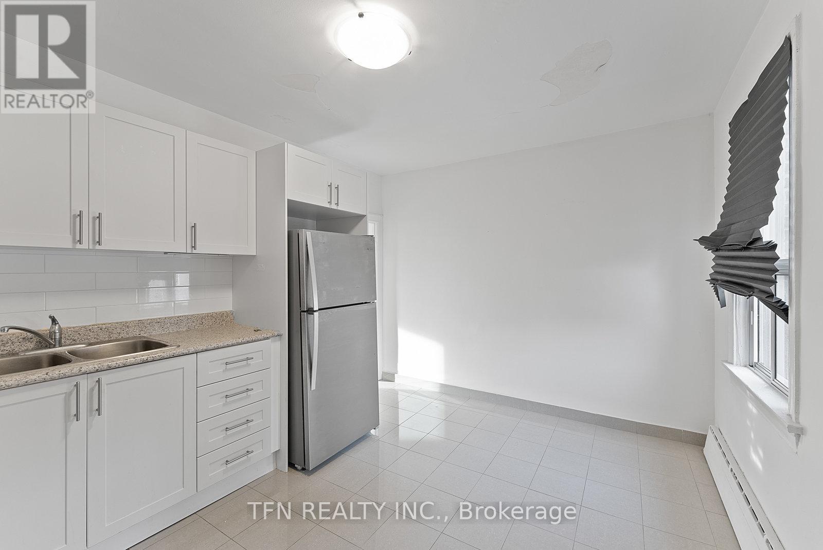 3 - 5 Crang Avenue, Toronto, Ontario  M6E 1A1 - Photo 10 - C12541696