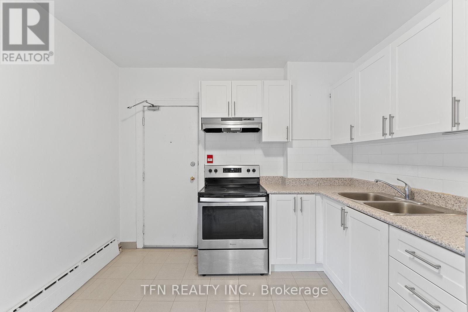 3 - 5 Crang Avenue, Toronto, Ontario  M6E 1A1 - Photo 7 - C12541696