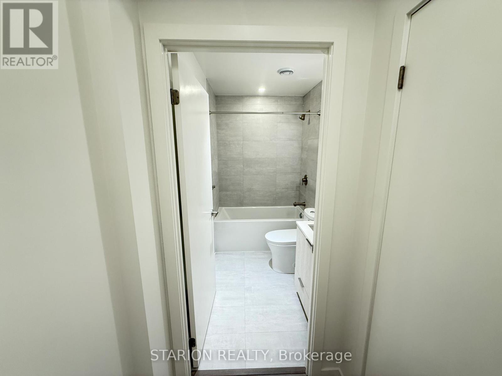 715 - 120 Broadway Avenue, Toronto, Ontario  M4P 0E9 - Photo 38 - C12541772