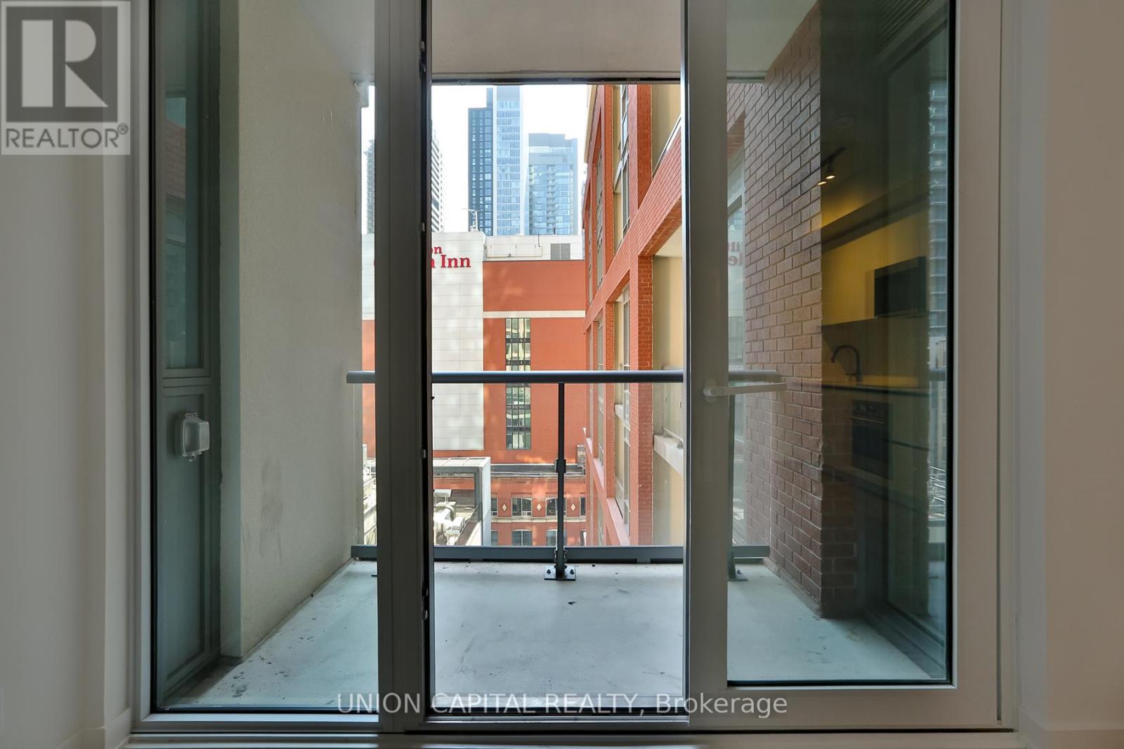 1111 - 108 Peter Street, Toronto, Ontario  M5V 0W2 - Photo 16 - C12541776