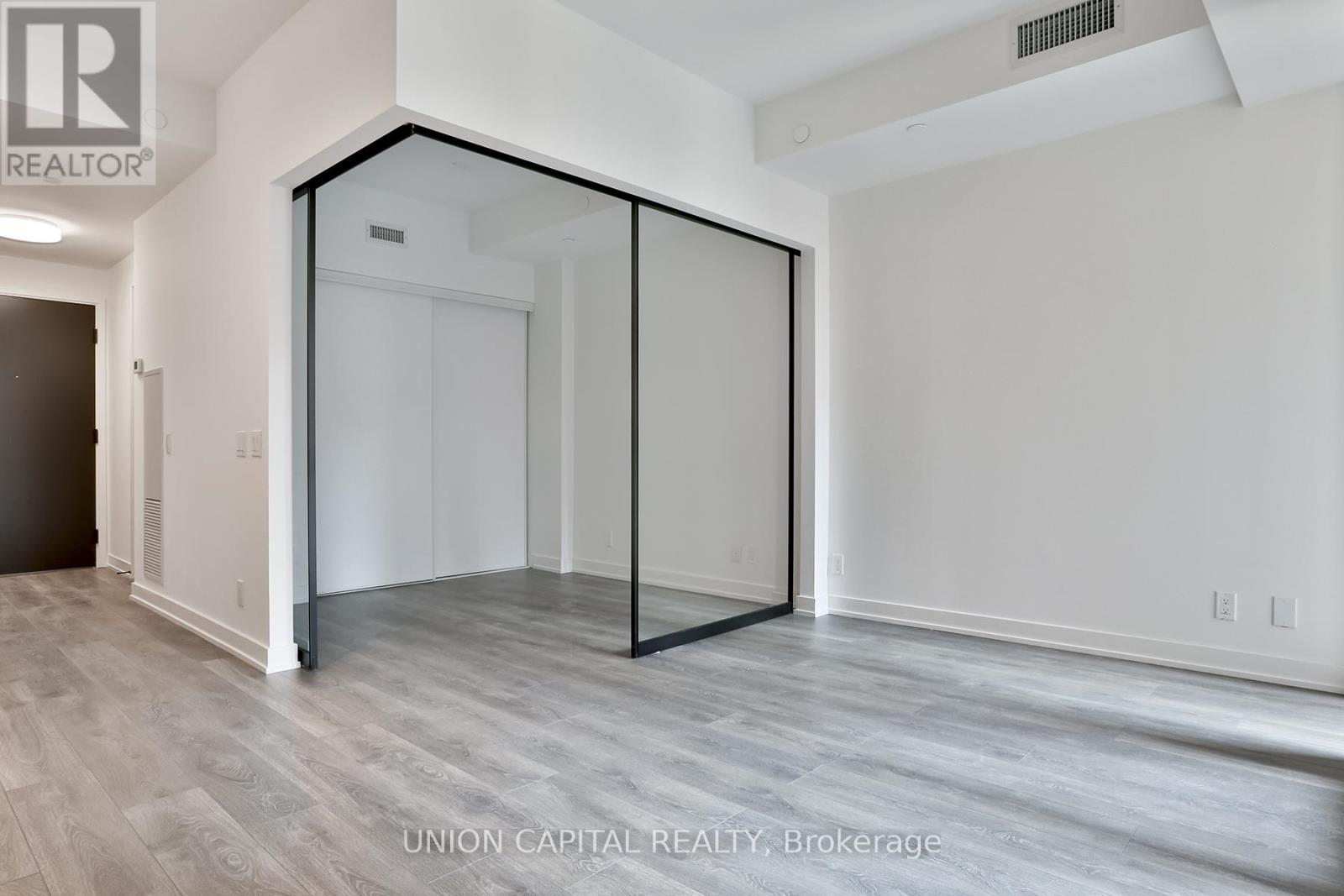 1111 - 108 Peter Street, Toronto, Ontario  M5V 0W2 - Photo 9 - C12541776