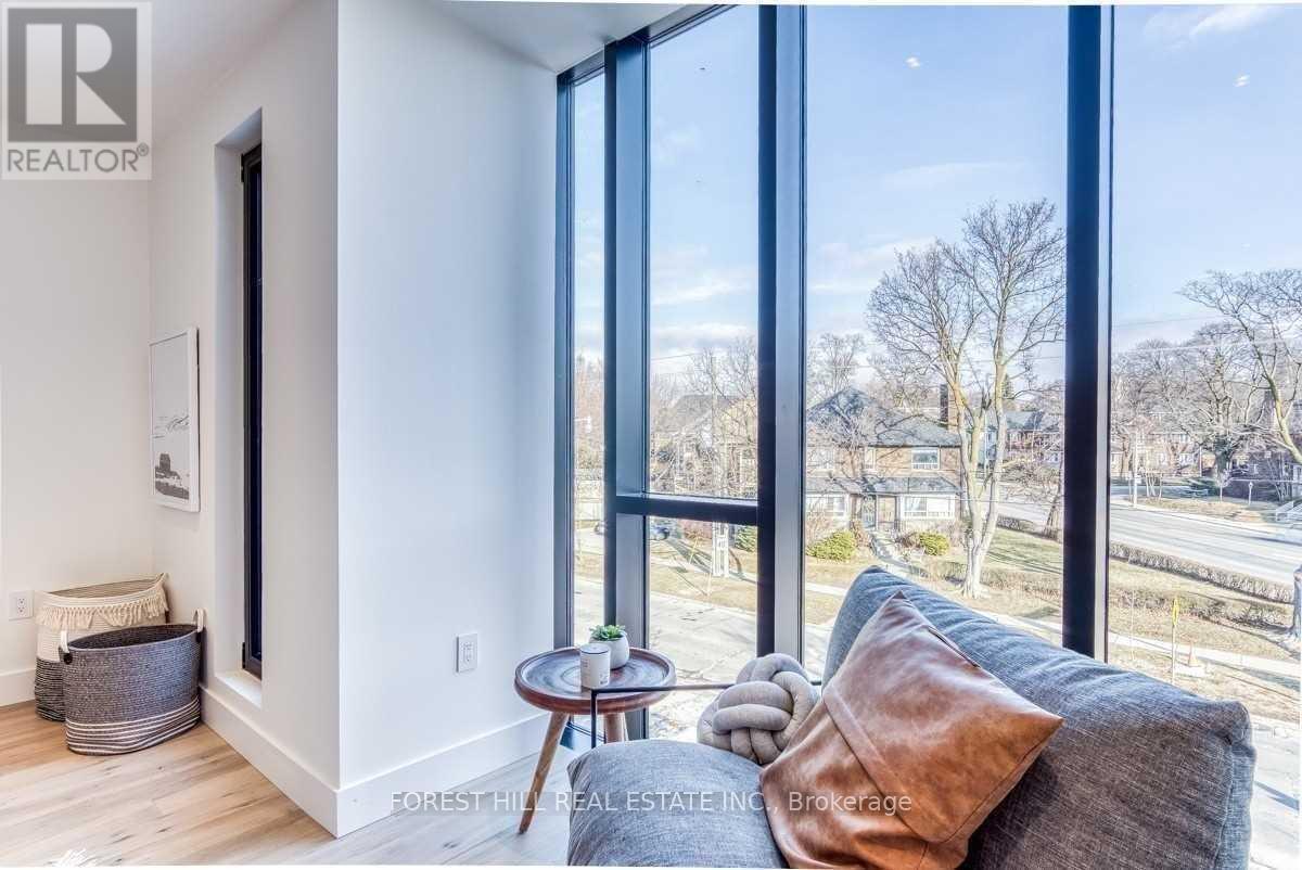 143 Chaplin Crescent, Toronto, Ontario  M5P 1B1 - Photo 18 - C12541794