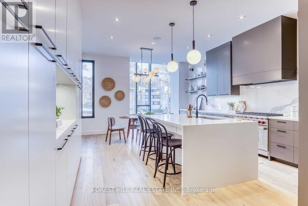 143 Chaplin Crescent, Toronto, Ontario  M5P 1B1 - Photo 5 - C12541794