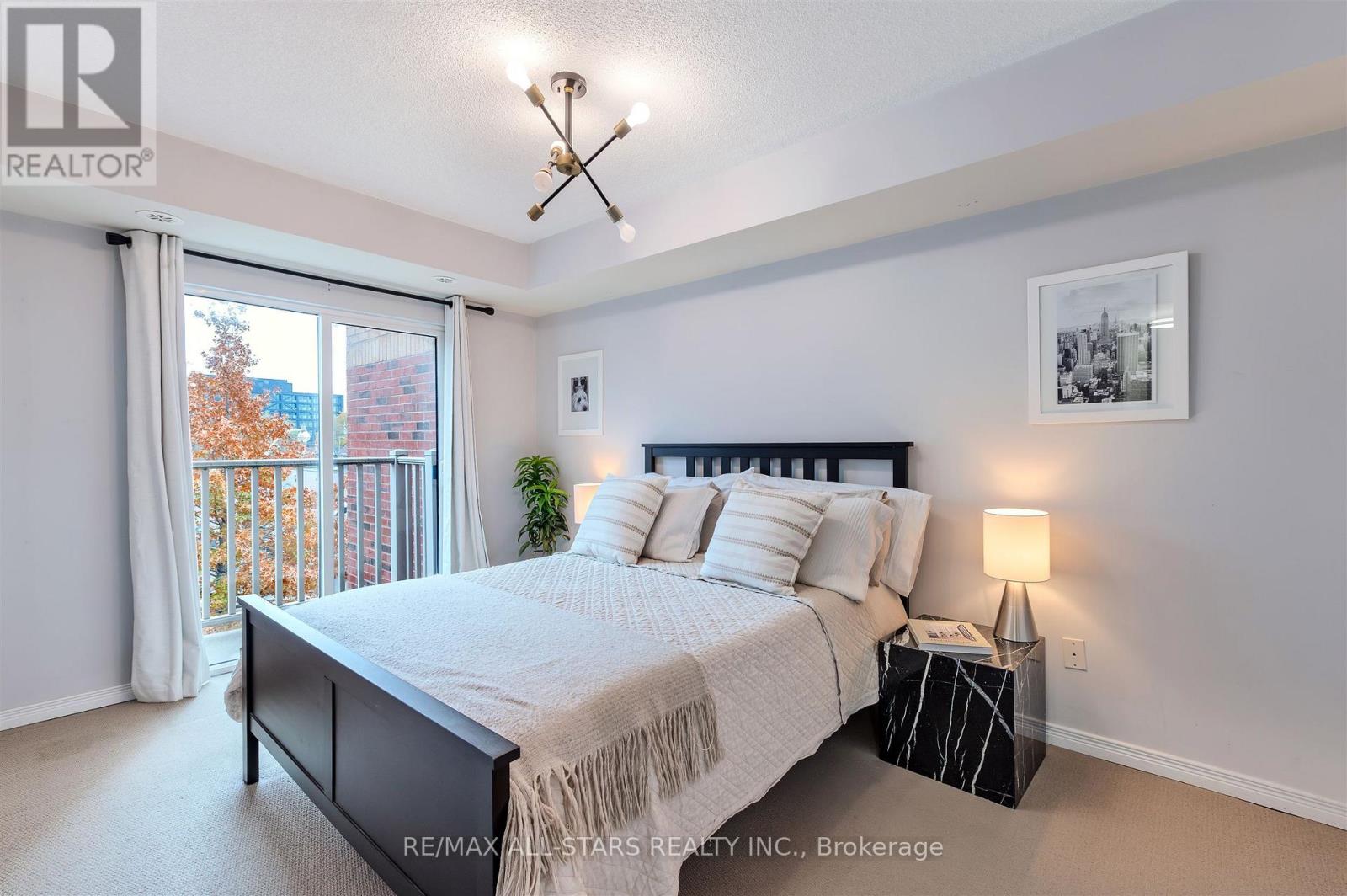 215 - 11 Ruttan Street, Toronto, Ontario  M6P 0A1 - Photo 13 - C12541812