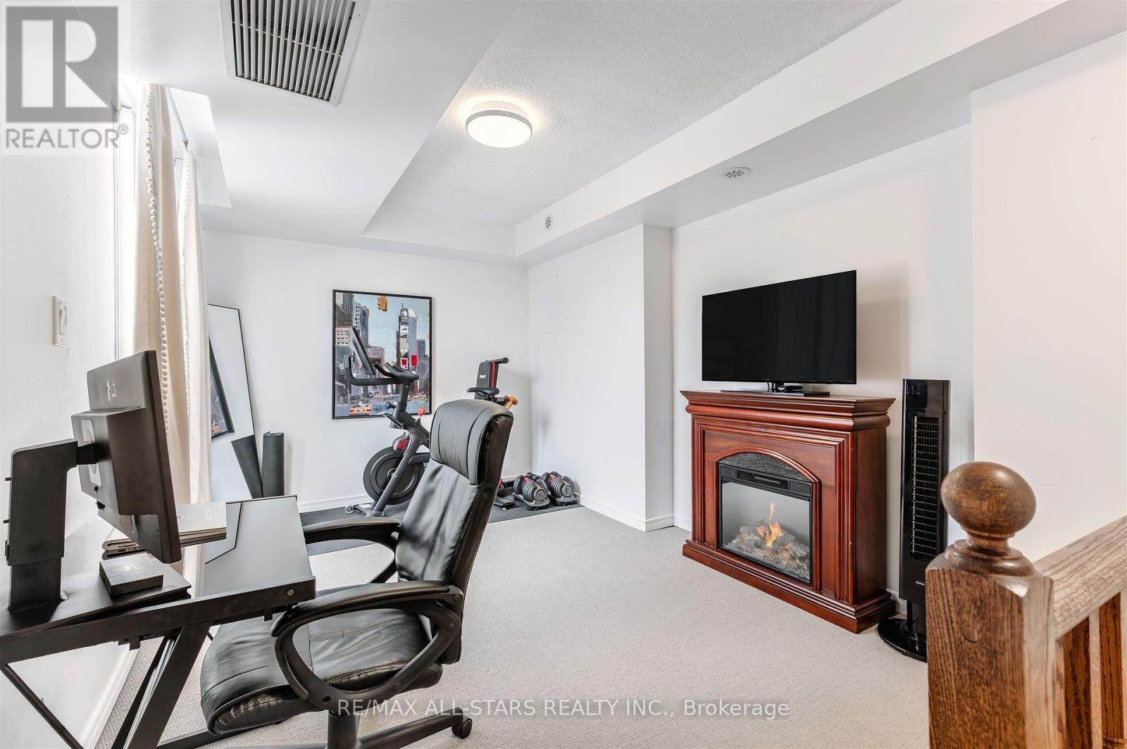 215 - 11 Ruttan Street, Toronto, Ontario  M6P 0A1 - Photo 18 - C12541812