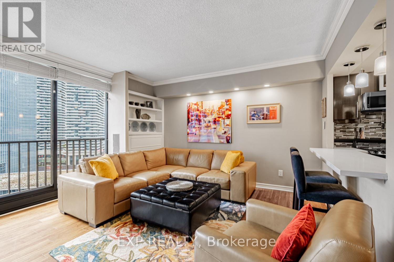 2017 - 33 HARBOUR SQUARE, Toronto, Ontario