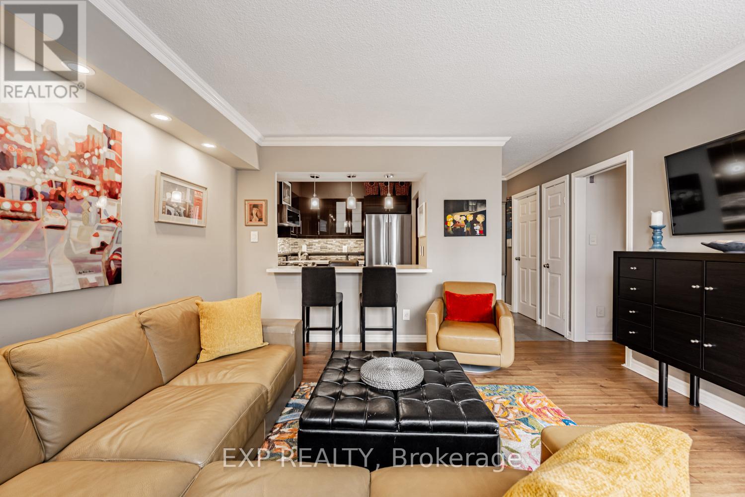 2017 - 33 Harbour Square, Toronto, Ontario  M5J 2G2 - Photo 11 - C12541820