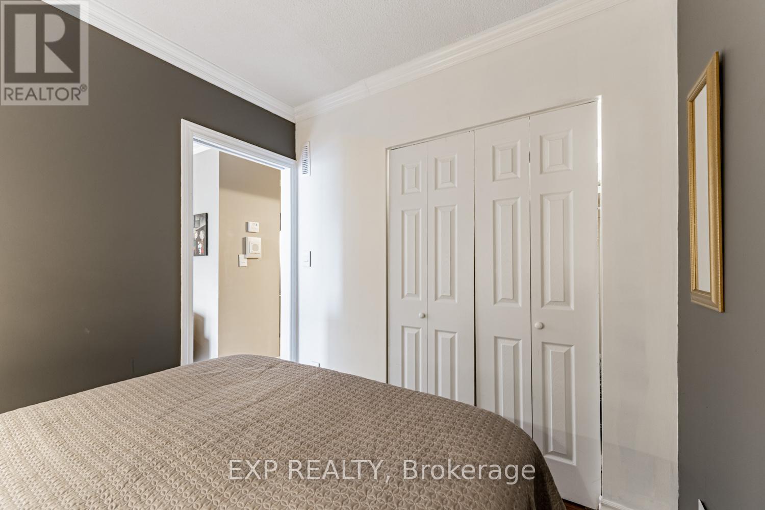 2017 - 33 Harbour Square, Toronto, Ontario  M5J 2G2 - Photo 17 - C12541820