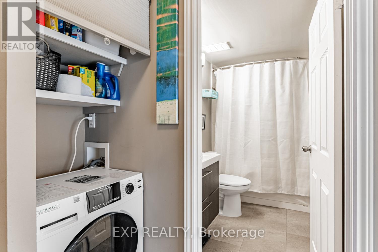 2017 - 33 Harbour Square, Toronto, Ontario  M5J 2G2 - Photo 19 - C12541820