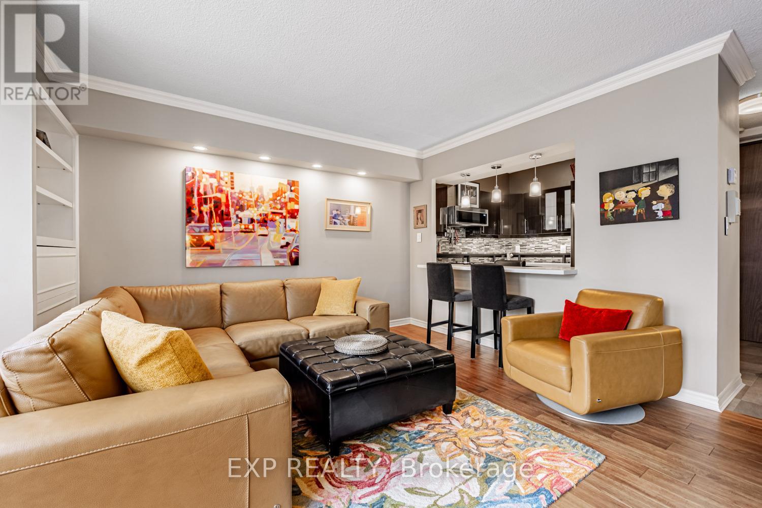 2017 - 33 Harbour Square, Toronto, Ontario  M5J 2G2 - Photo 2 - C12541820