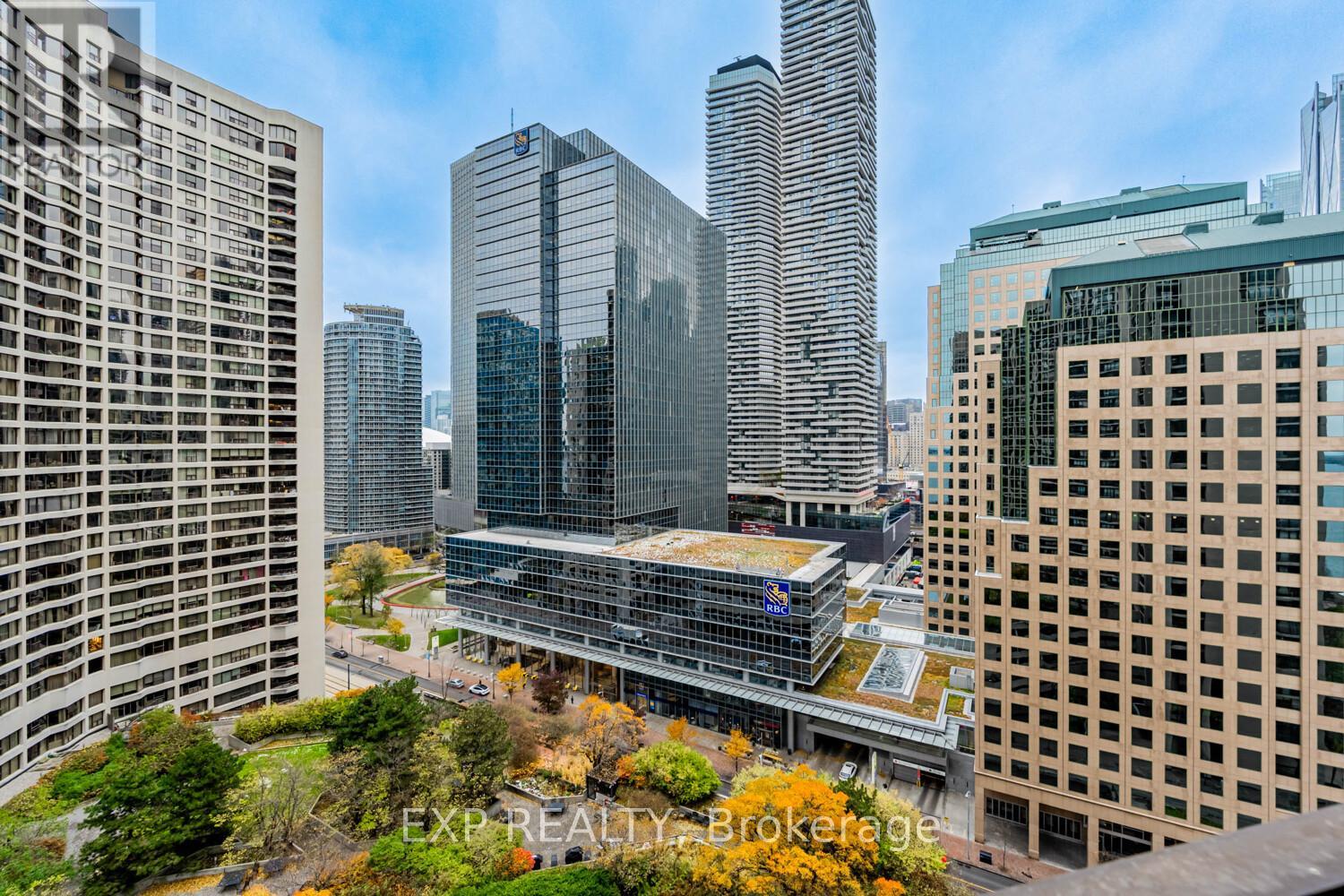 2017 - 33 Harbour Square, Toronto, Ontario  M5J 2G2 - Photo 20 - C12541820