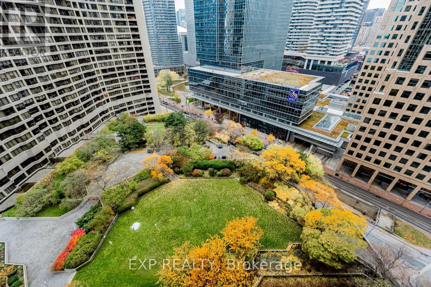 2017 - 33 Harbour Square, Toronto, Ontario  M5J 2G2 - Photo 21 - C12541820
