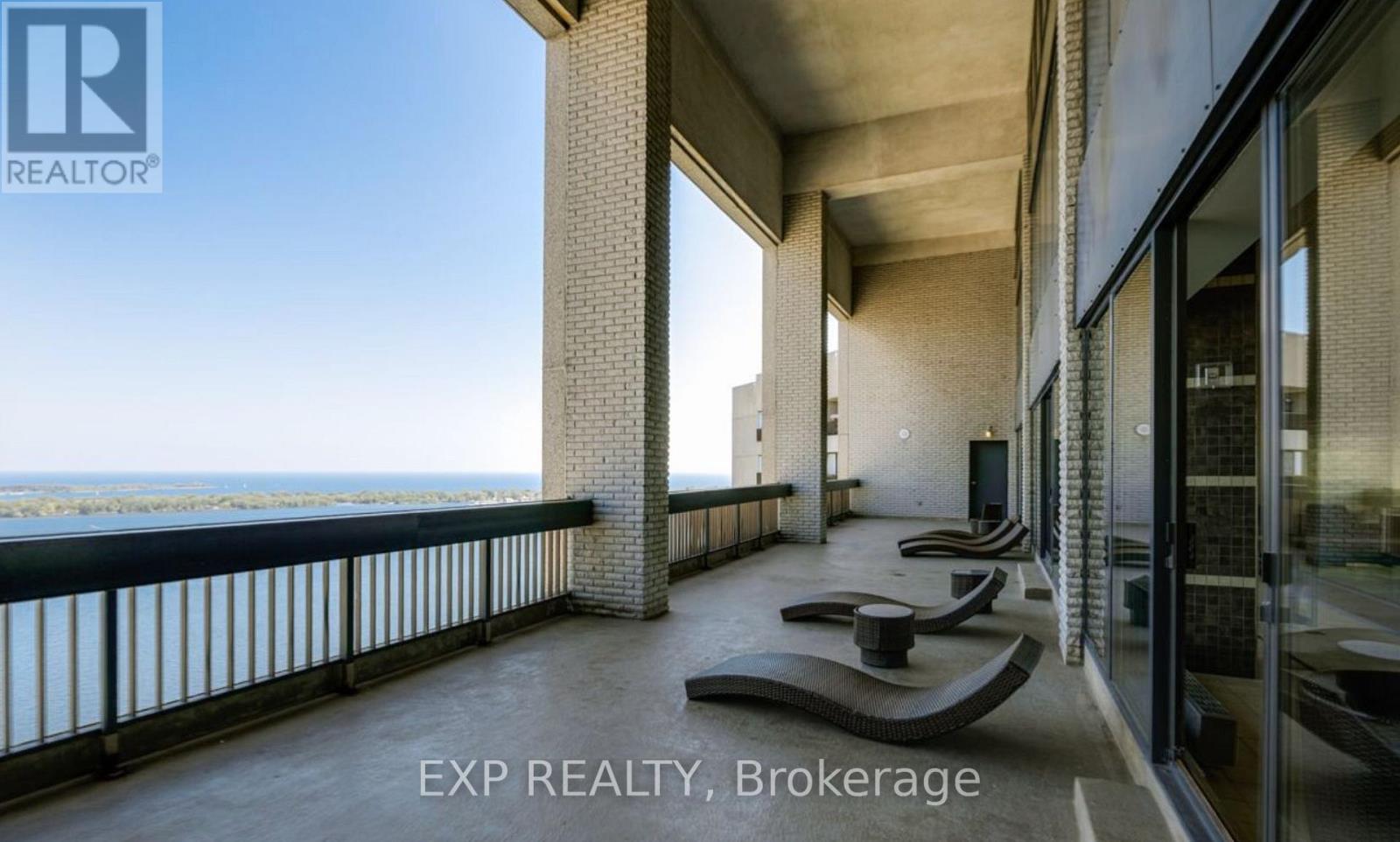 2017 - 33 Harbour Square, Toronto, Ontario  M5J 2G2 - Photo 28 - C12541820