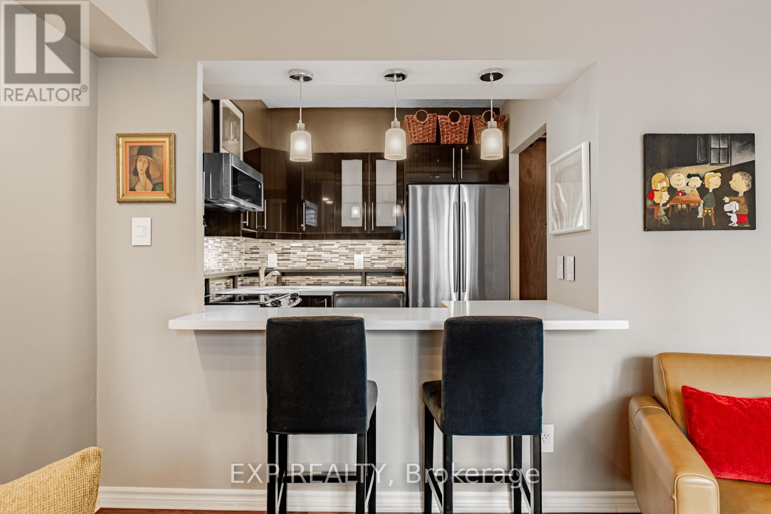 2017 - 33 Harbour Square, Toronto, Ontario  M5J 2G2 - Photo 9 - C12541820