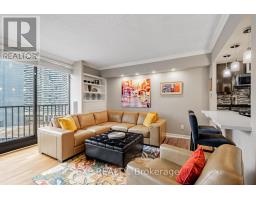 2017 - 33 HARBOUR SQUARE, Toronto, Ontario