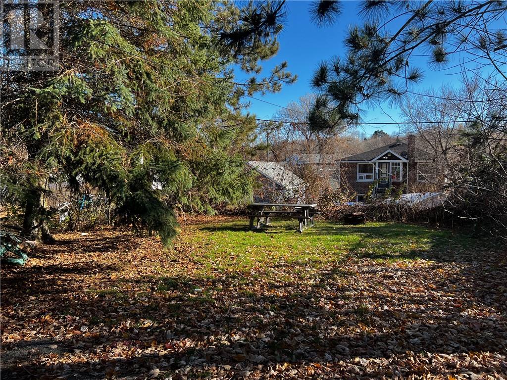 379 Ontario Street, Sudbury, Ontario P3E 4K3 - Photo 2 - 2125597