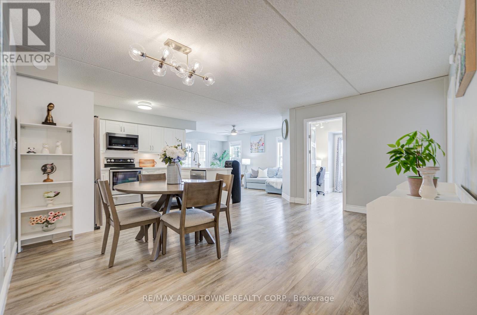 314 - 1460 BISHOPS GATE, Oakville, Ontario