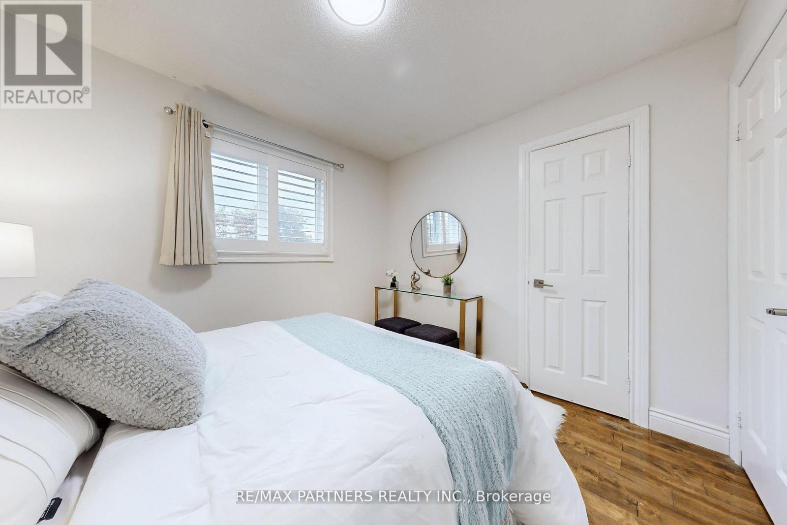 6 Geoffrey Crescent, Whitchurch-Stouffville, Ontario  L4A 5A6 - Photo 36 - N12541576