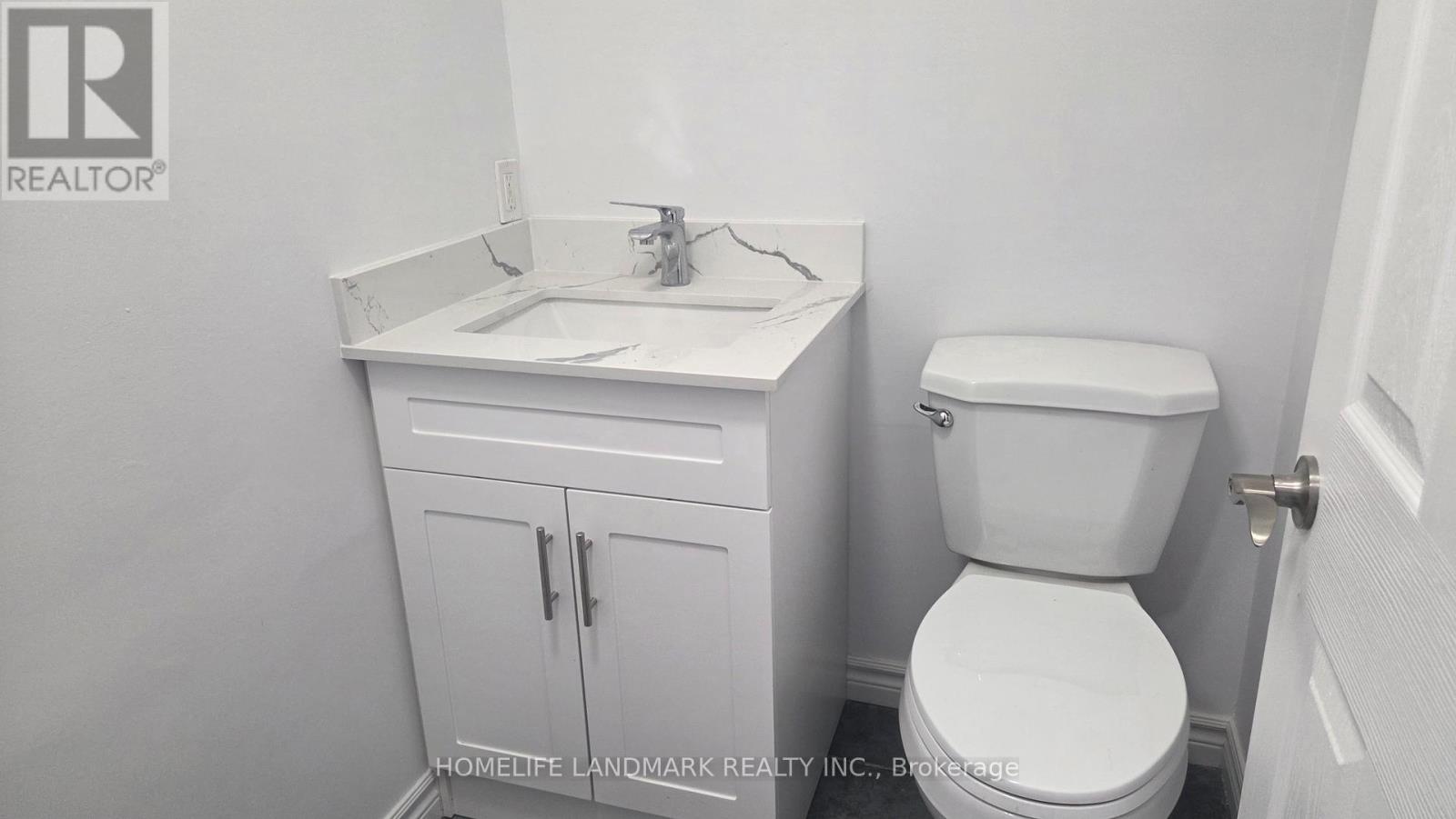 37 Annamaria Drive, Georgina, Ontario  L4P 3H7 - Photo 9 - N12541770