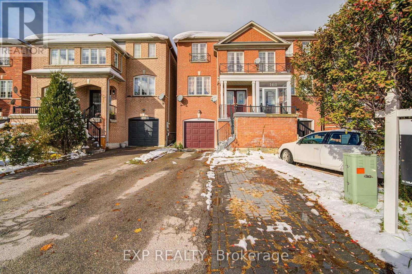 163 Sassafras Circle, Vaughan, Ontario  L4J 8M6 - Photo 3 - N12541784