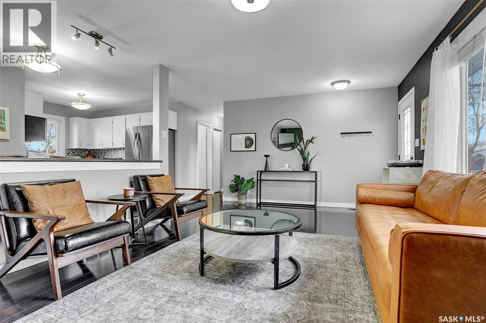 50 Newstead Avenue, Regina, Saskatchewan  S4X 1H2 - Photo 7 - SK023980