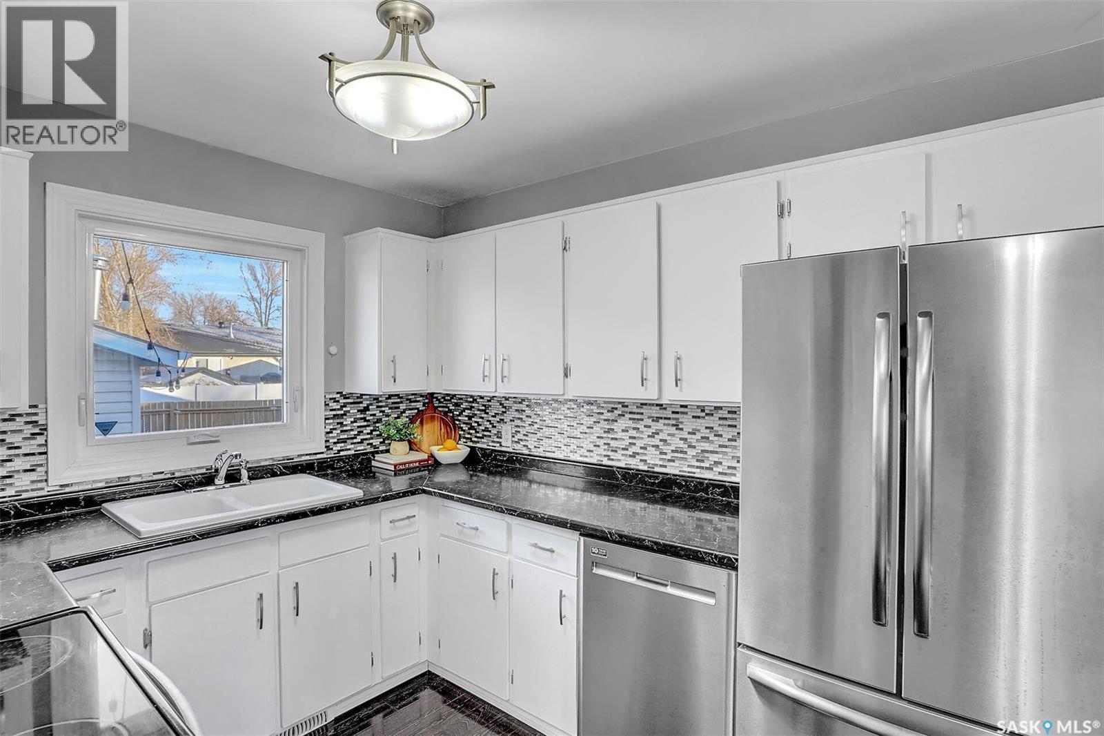 50 Newstead Avenue, Regina, Saskatchewan  S4X 1H2 - Photo 13 - SK023980