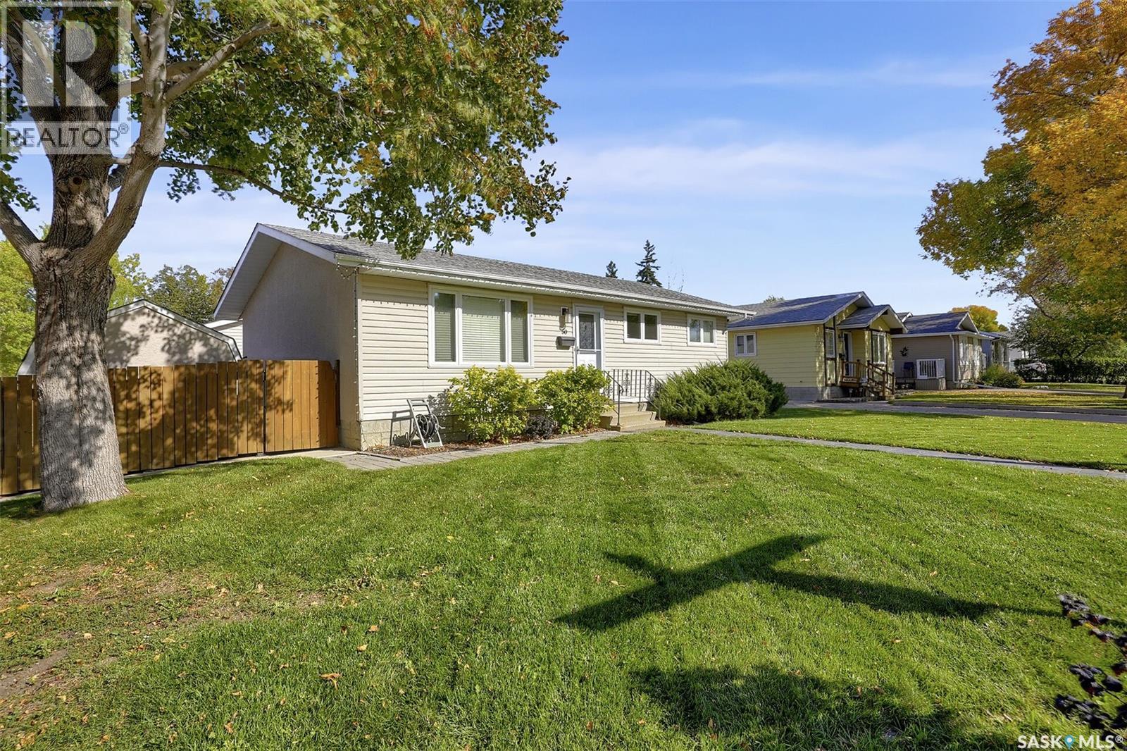 50 Newstead Avenue, Regina, Saskatchewan  S4X 1H2 - Photo 45 - SK023980