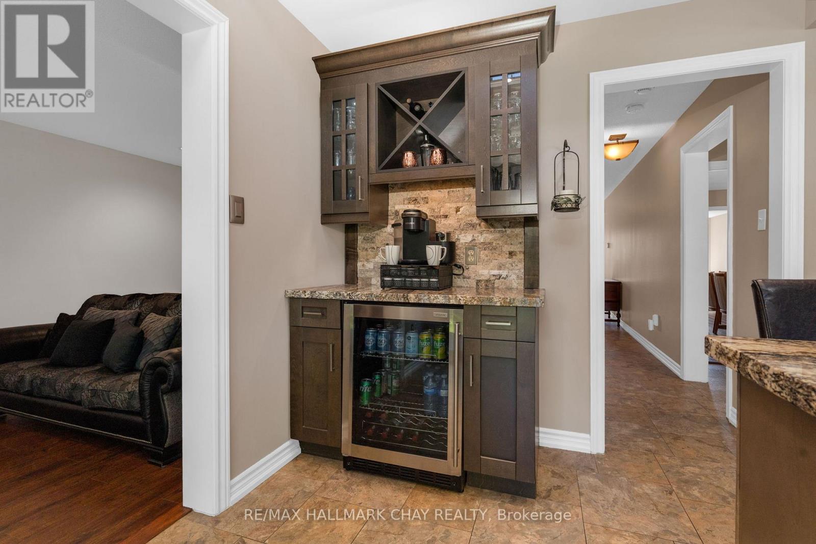 3 Meyer Avenue, Barrie, Ontario  L4M 6X2 - Photo 8 - S12541598