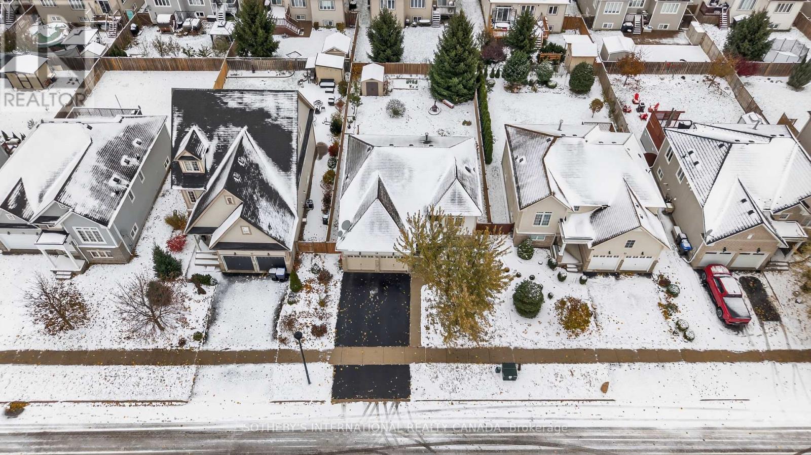 19 GRAND POPLAR LANE, Wasaga Beach, Ontario