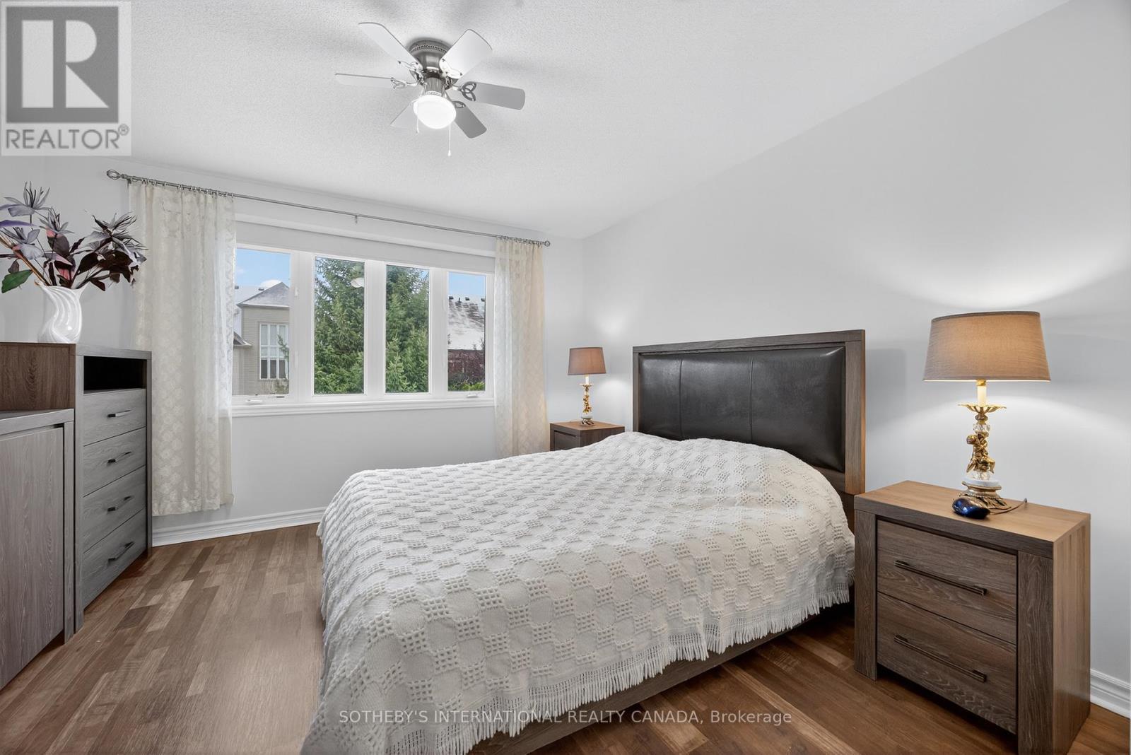 19 Grand Poplar Lane, Wasaga Beach, Ontario  L9Z 0C7 - Photo 16 - S12541640