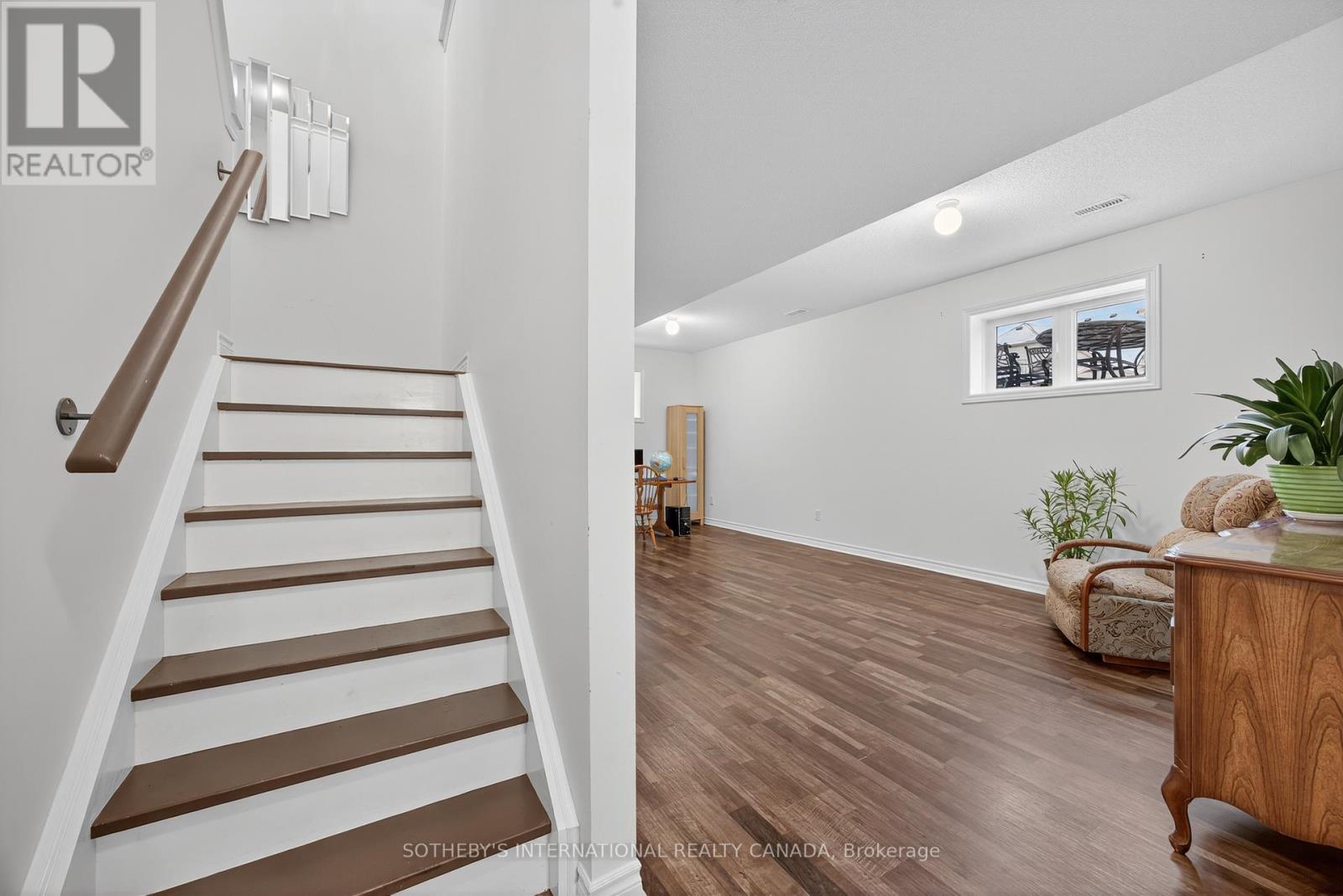 19 Grand Poplar Lane, Wasaga Beach, Ontario  L9Z 0C7 - Photo 22 - S12541640