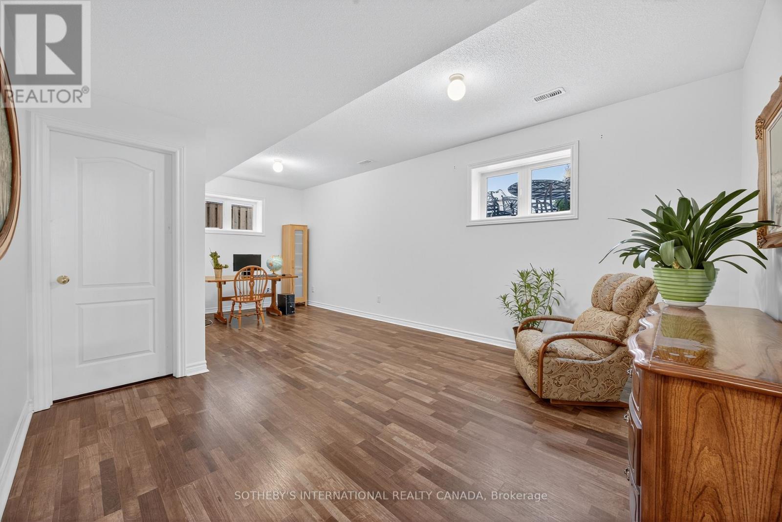 19 Grand Poplar Lane, Wasaga Beach, Ontario  L9Z 0C7 - Photo 23 - S12541640