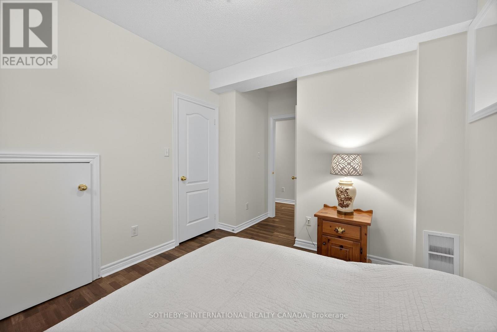 19 Grand Poplar Lane, Wasaga Beach, Ontario  L9Z 0C7 - Photo 29 - S12541640